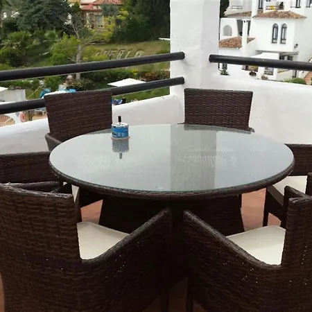2 Bedroom In Pueblo Evita Benalmádena